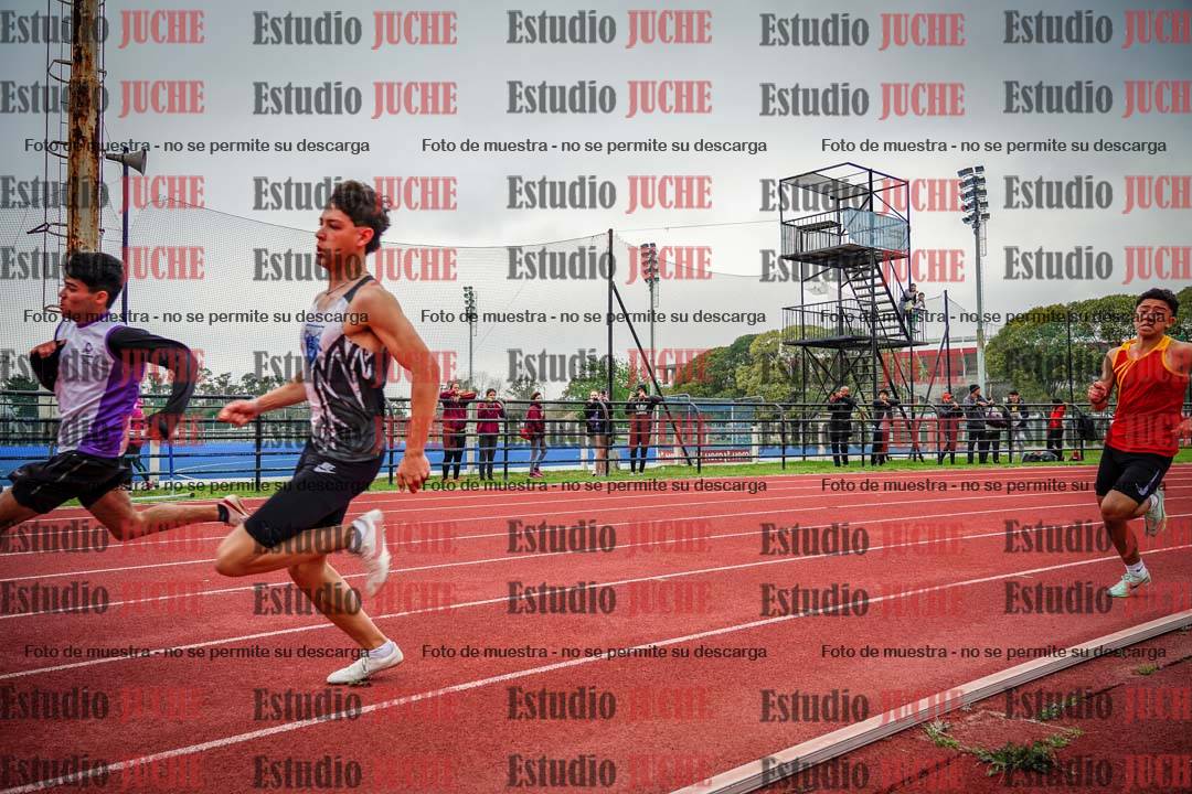 Fotos de los 200 m llanos de varones