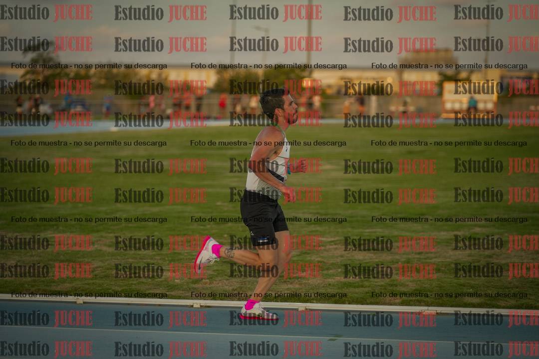 Fotos de los 3000 m llanos de varones