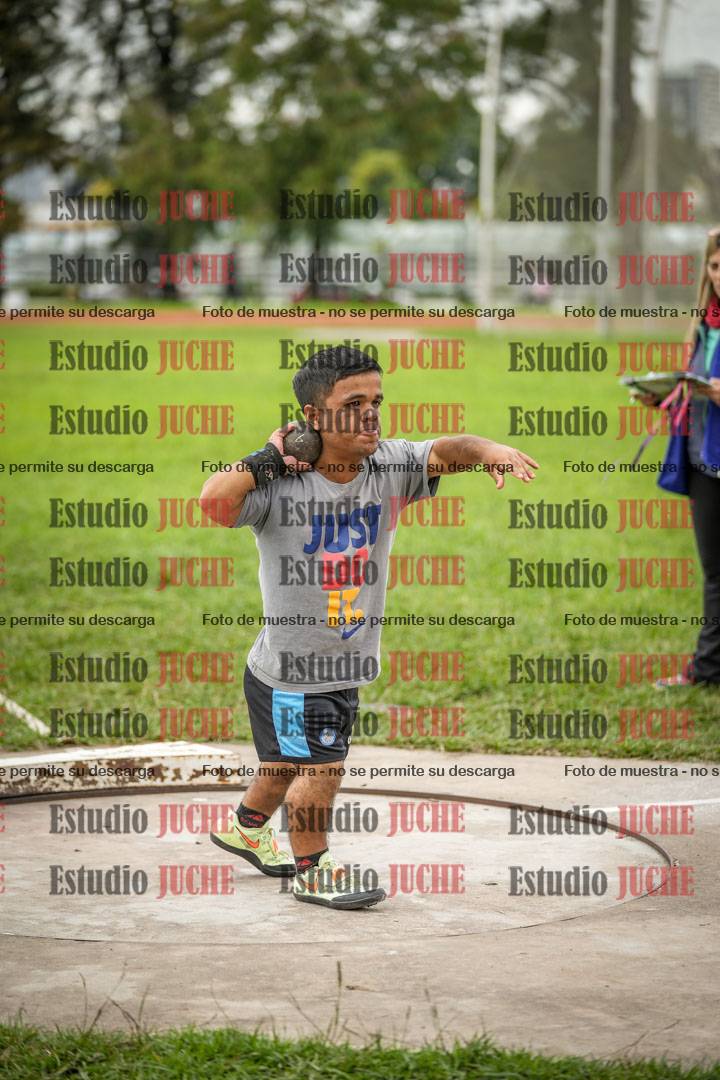 Fotos del lanzamiento de bala de varones