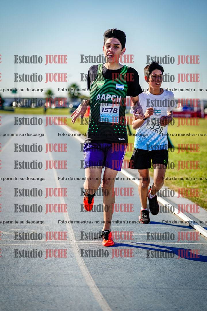 Fotos de los 2000 m llanos de varones