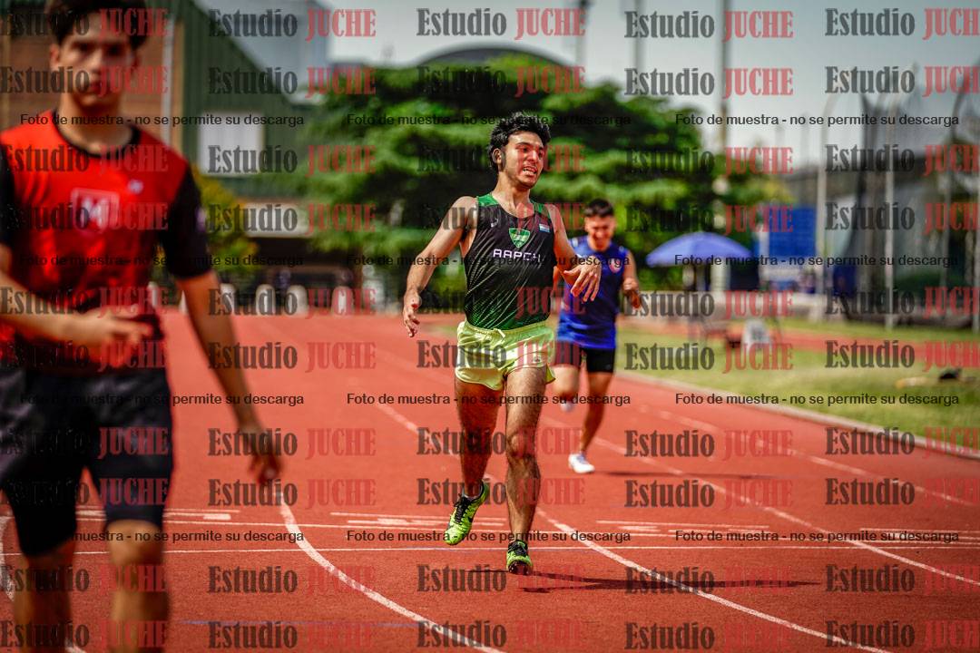 Fotos de los 400 m llanos de varones