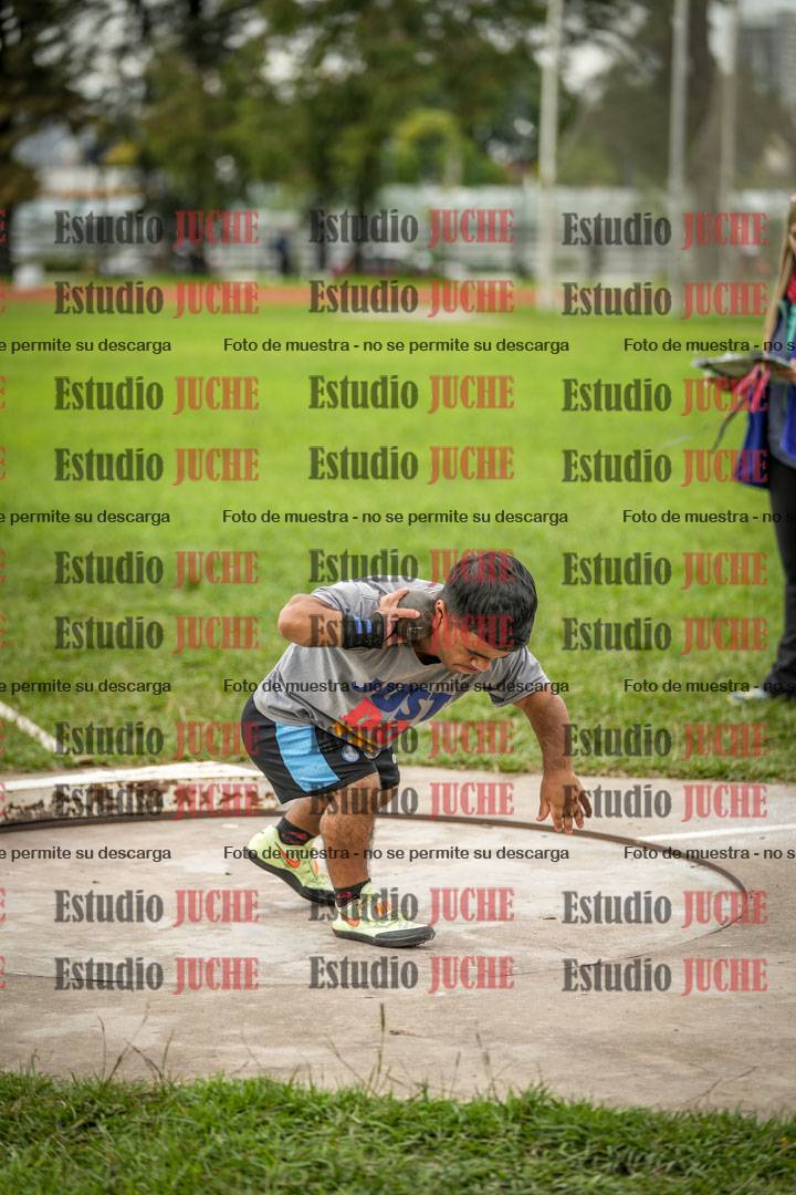 Fotos del lanzamiento de bala de varones