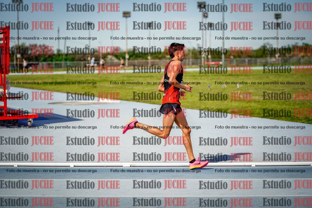 Fotos de los 3000 m llanos de varones