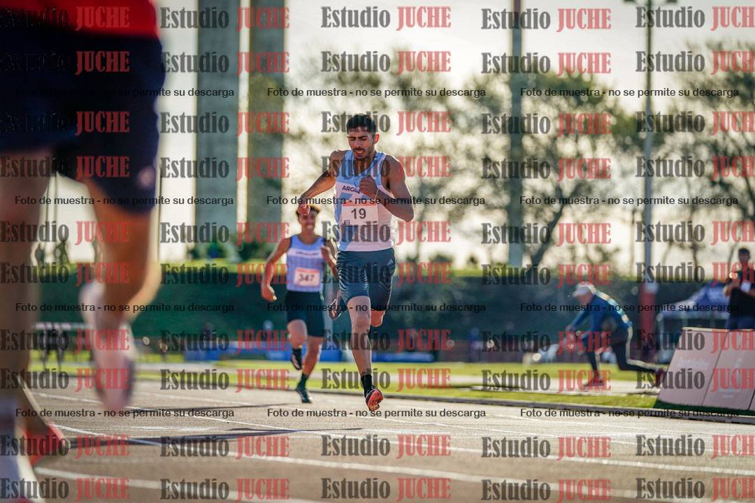 Fotos de los 400 m con vallas de varones - FINAL