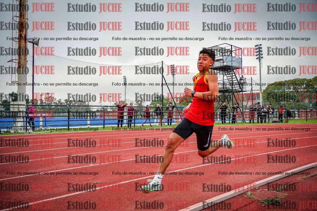 Fotos de los 200 m llanos de varones