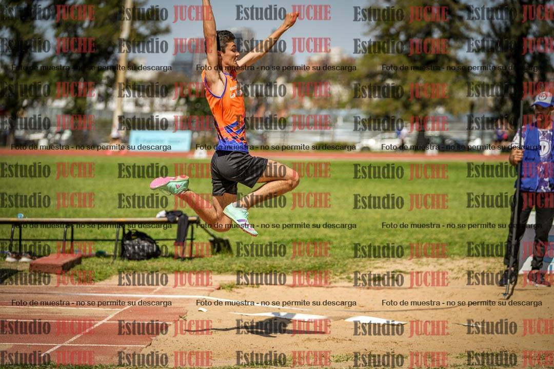 Fotos del salto en largo de varones - (incluye octatlón)