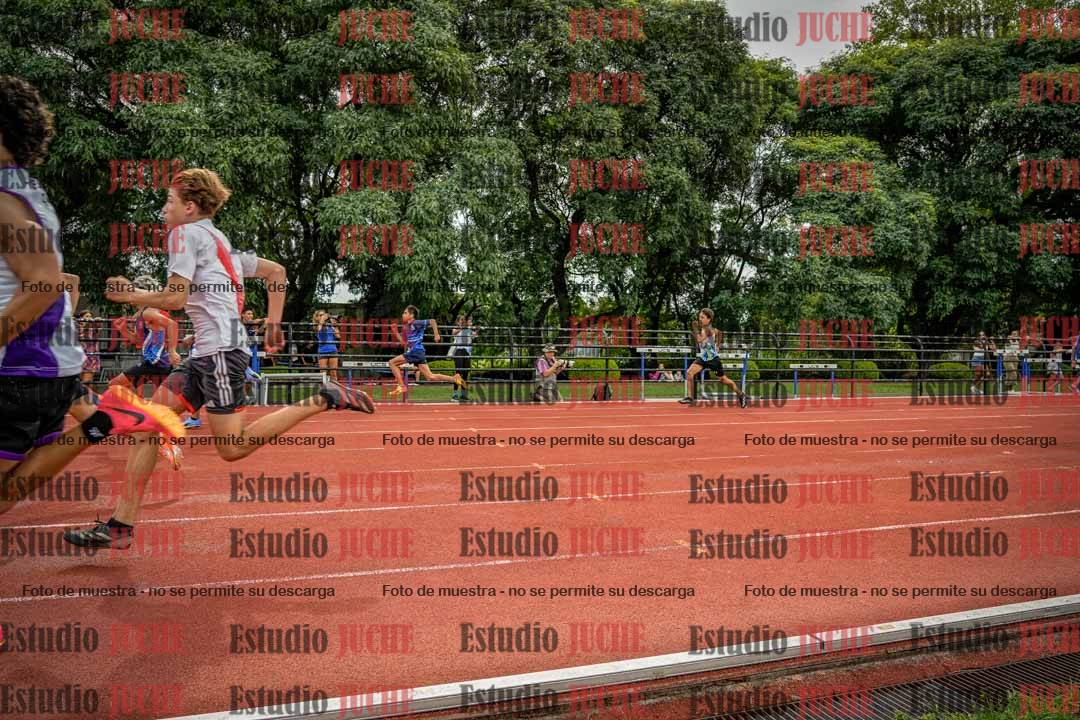 Fotos de los 80 m de varones