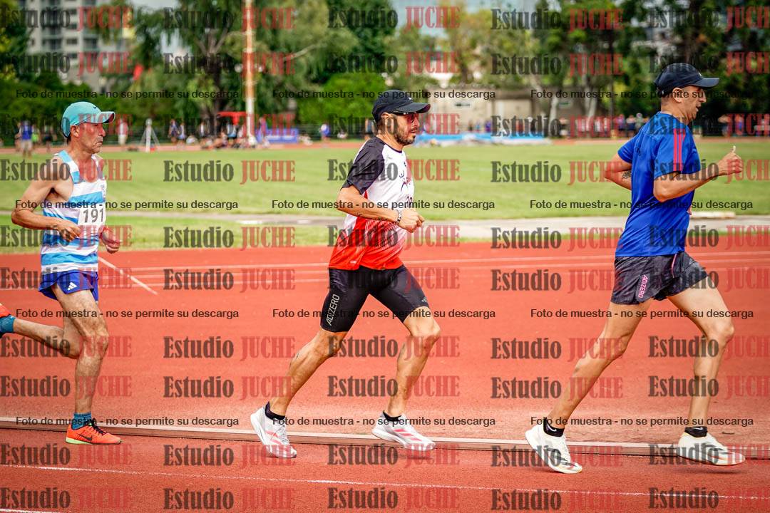 Fotos de los 3000 m llanos de varones