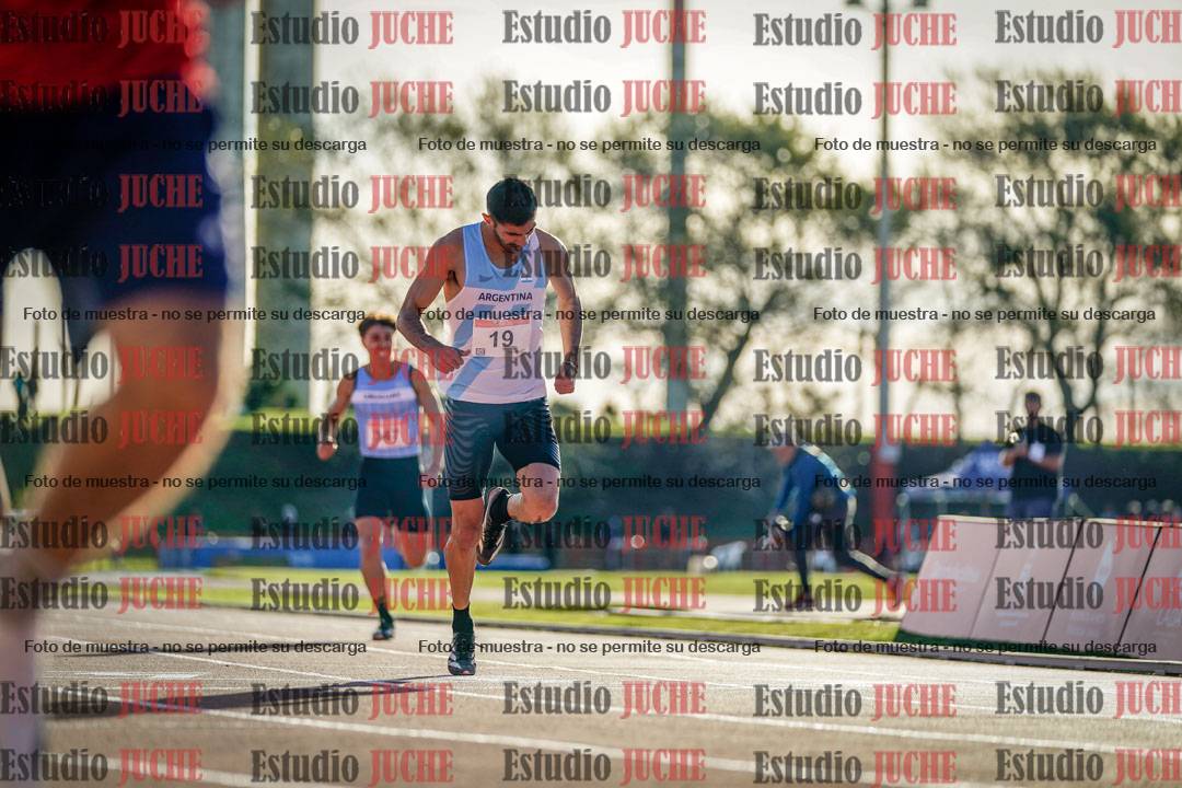 Fotos de los 400 m con vallas de varones - FINAL