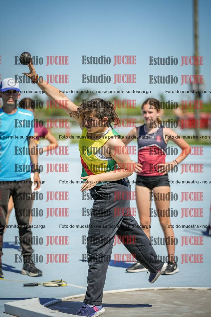 Fotos del lanzamiento de bala de mujeres - U14