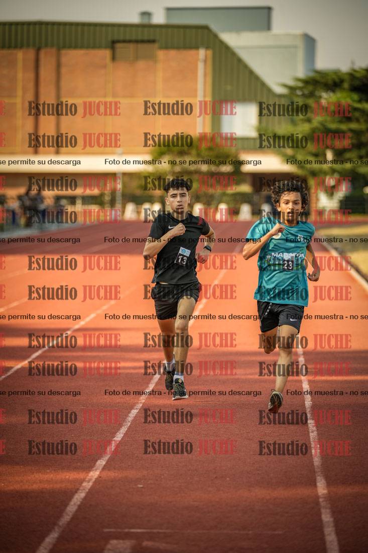 Fotos de los 1500 m llanos de varones