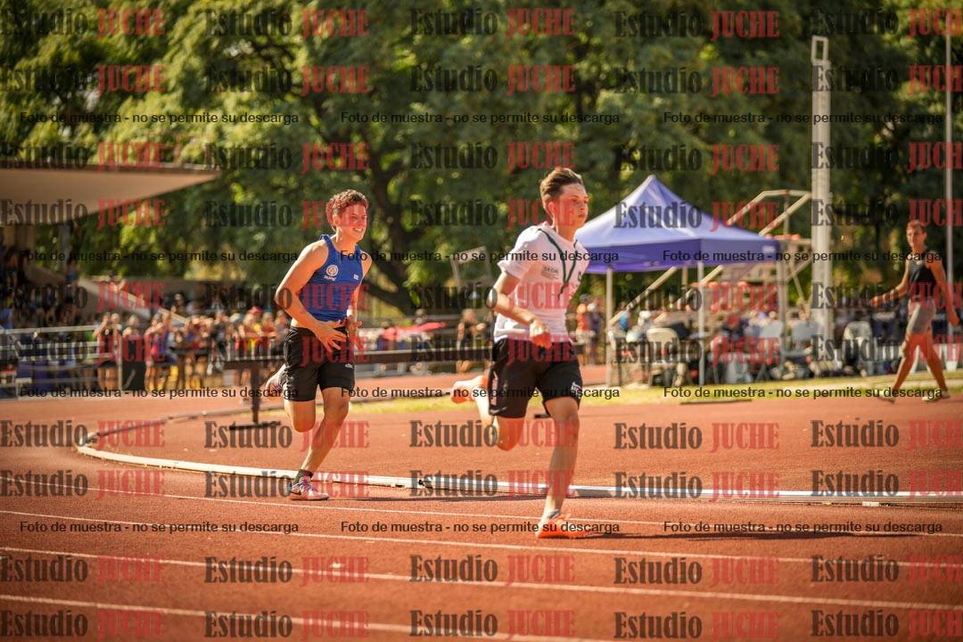 Fotos de los 400 m llanos de varones