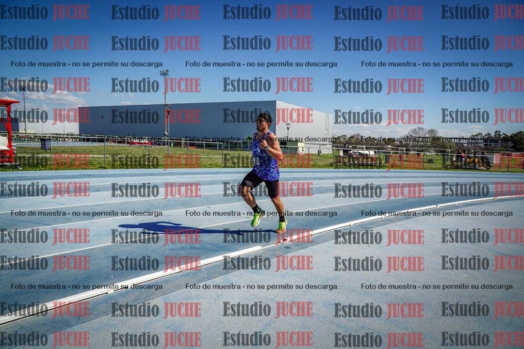 Fotos de los 5000 m llanos de mujeres y varones