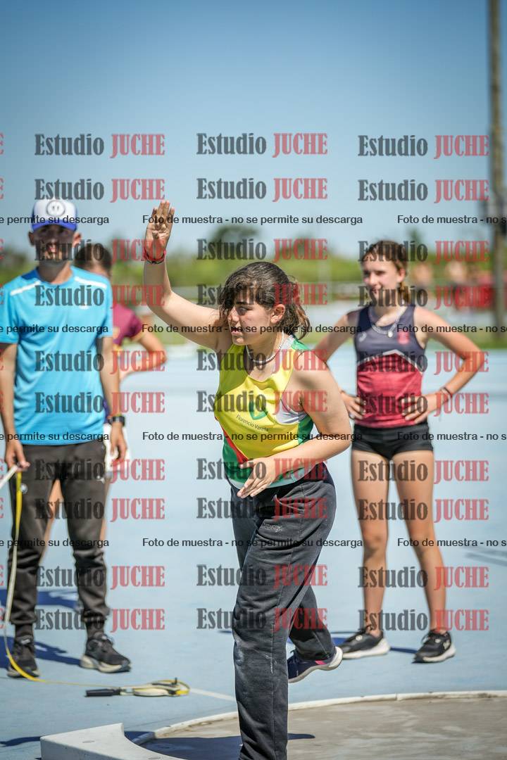 Fotos del lanzamiento de bala de mujeres - U14