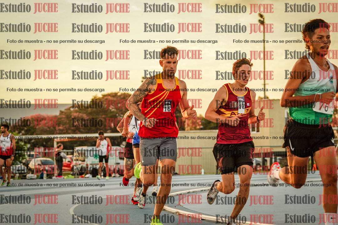 Fotos de los 3000 m llanos de varones