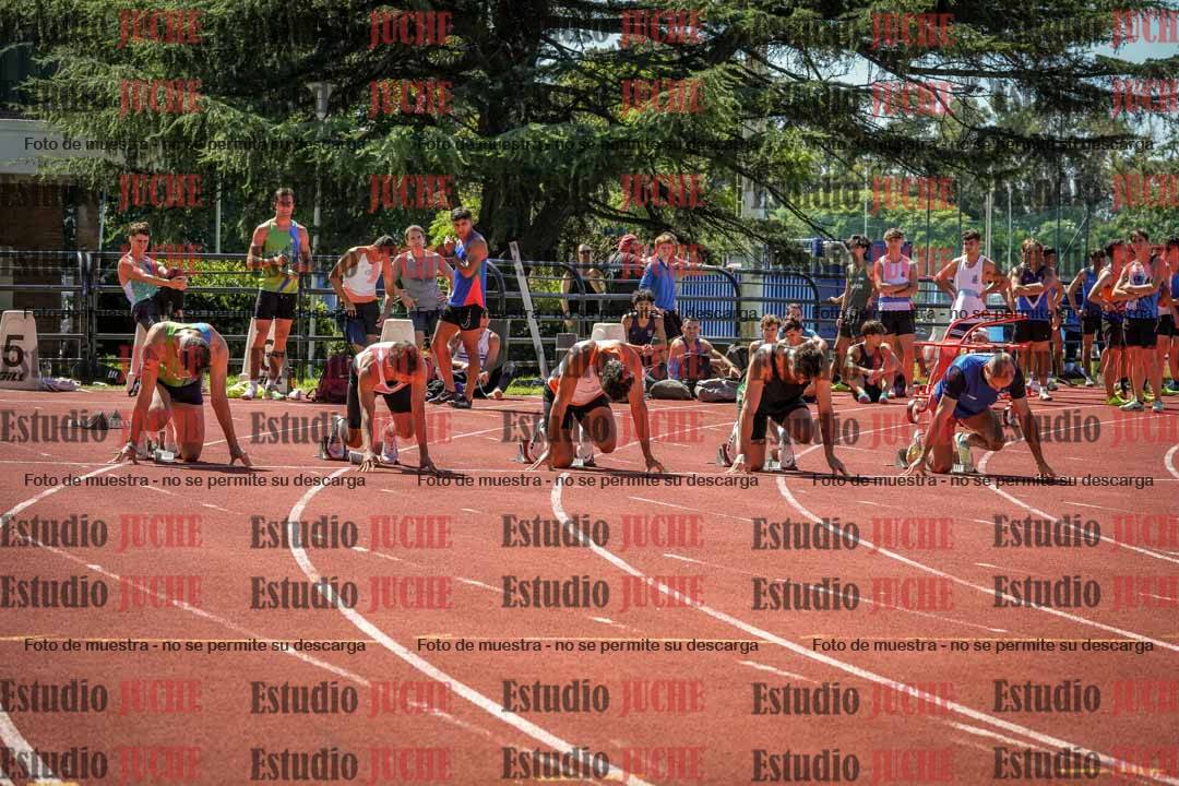Fotos de los 100 m llanos de varones