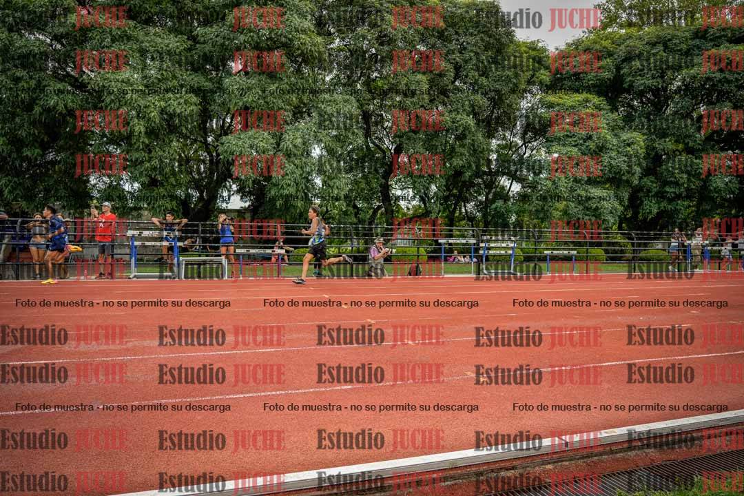 Fotos de los 80 m de varones