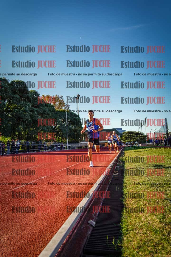 Fotos de los 3000 m llanos de varones