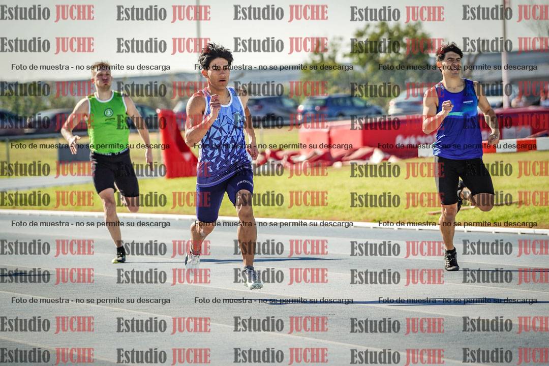 Fotos de los 400 m llanos de varones