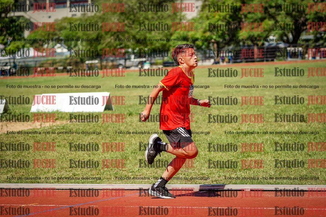 Fotos de los 1000 m llanos de varones