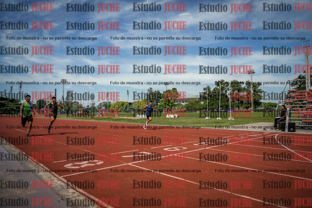 Fotos de los 400 m llanos de varones