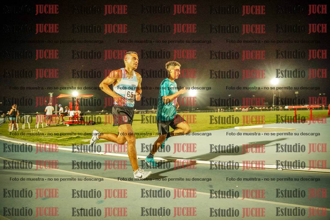 Fotos de los 3000 m llanos de varones