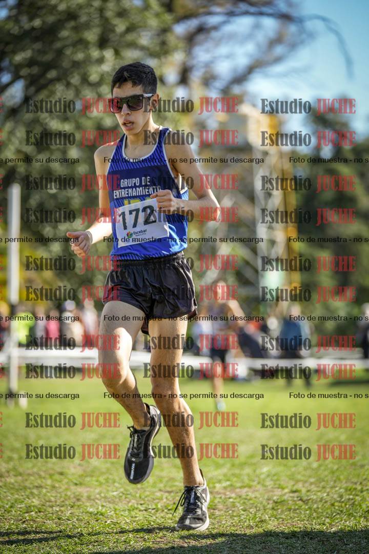 Fotos de la llegada del cross de 2000 m