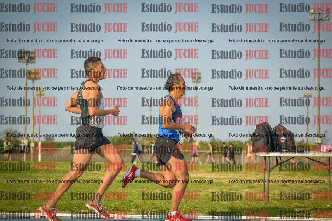 Fotos de los 3000 m llanos de varones