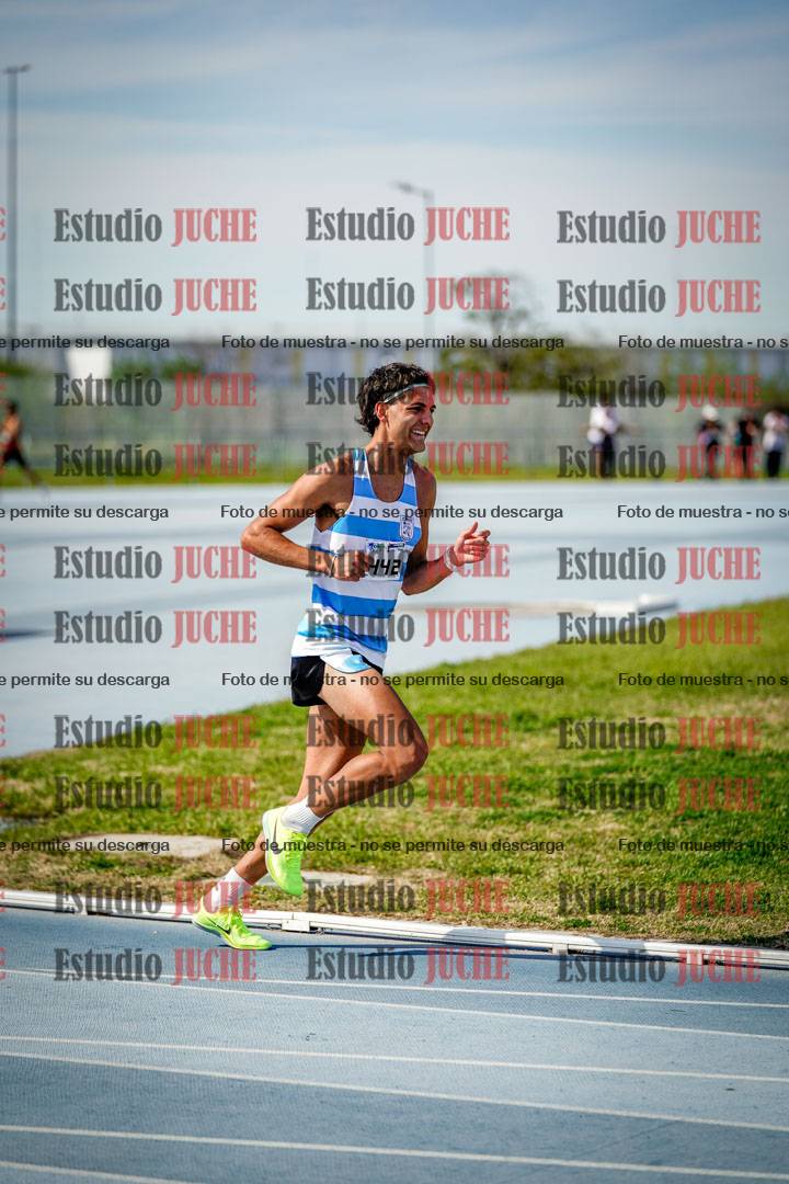 Fotos de los 3000 m llanos de varones