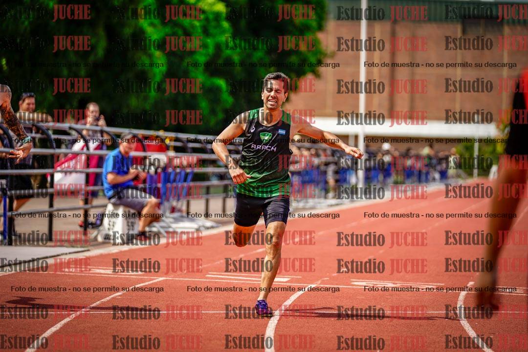 Fotos de los 400 m llanos de varones