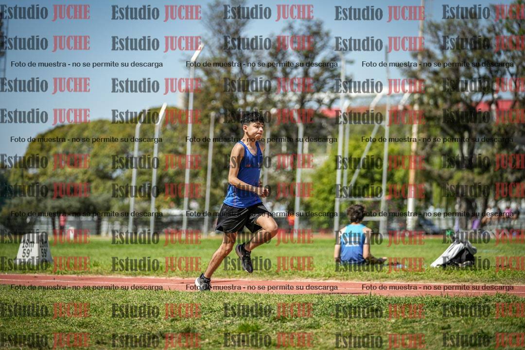 Fotos del salto en largo de varones - (incluye octatlón)