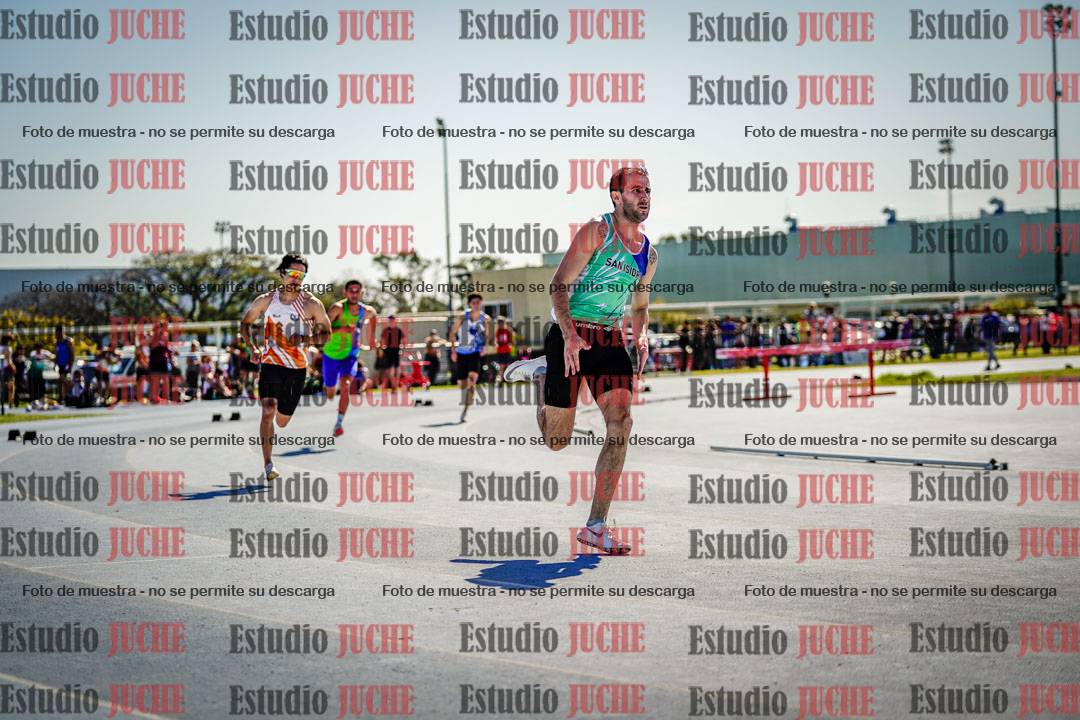 Fotos de los 400 m llanos de varones