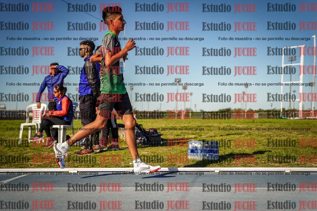 Fotos de los 2000 m llanos de varones