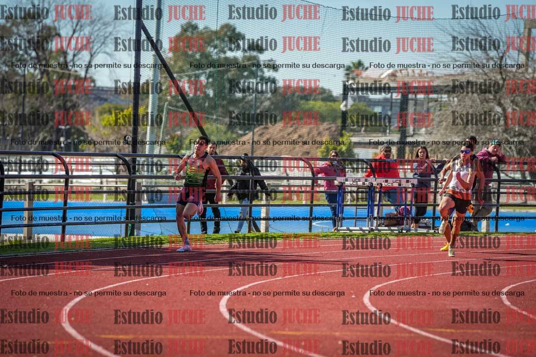 Fotos de los 200 m llanos de varones