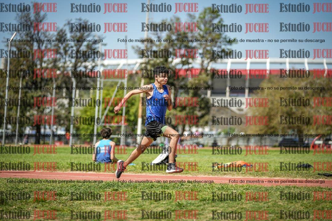 Fotos del salto en largo de varones - (incluye octatlón)