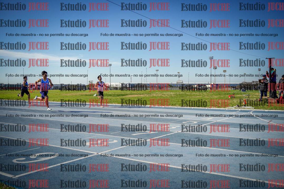 Fotos de los 400 m llanos de varones