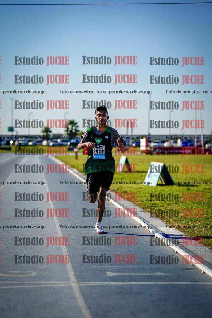 Fotos de los 2000 m llanos de varones