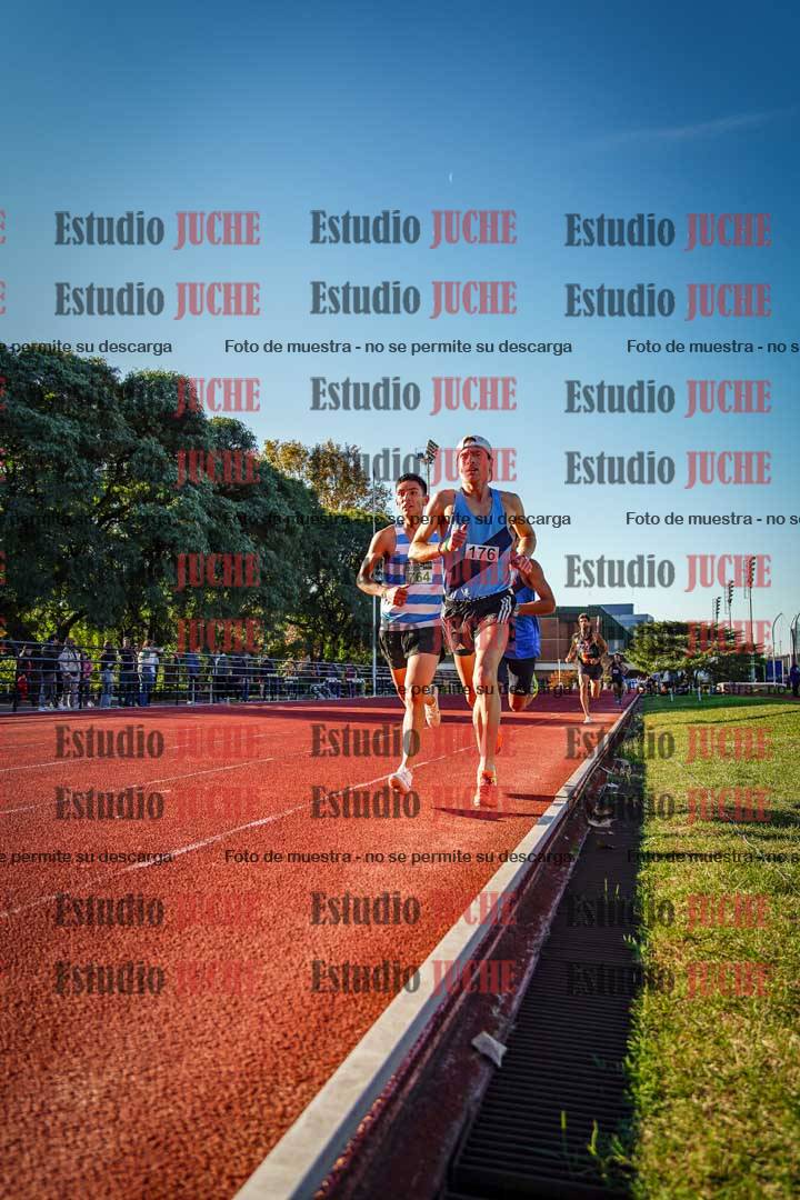 Fotos de los 3000 m llanos de varones