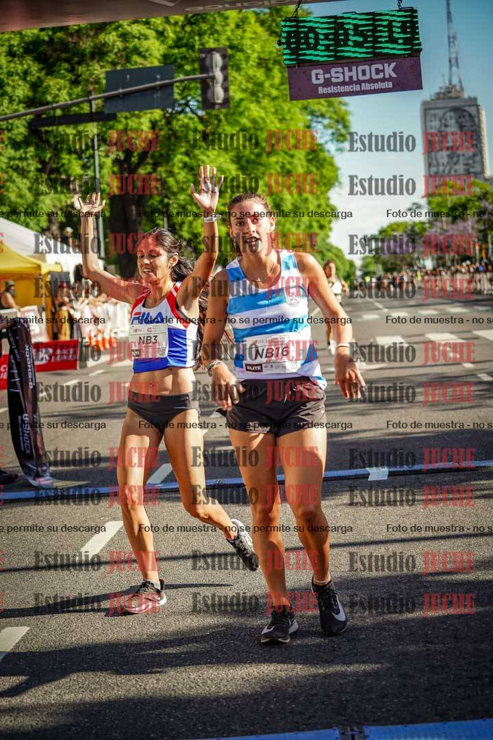 Fotos de la llegada - categoría ÉLITE FEMENINA