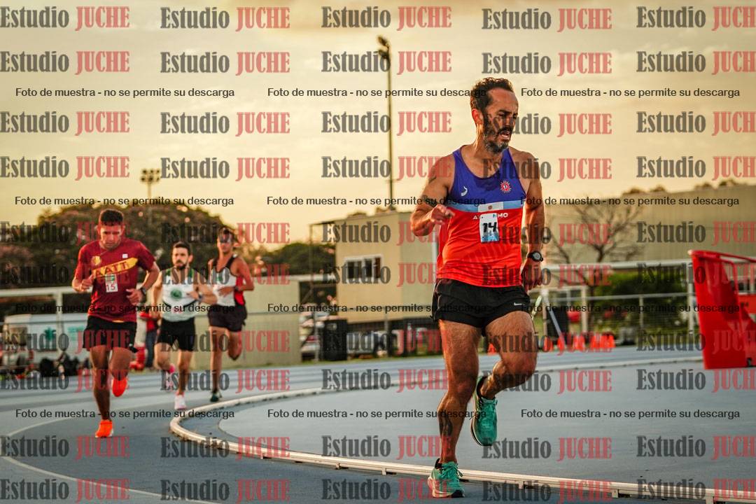 Fotos de los 3000 m llanos de varones