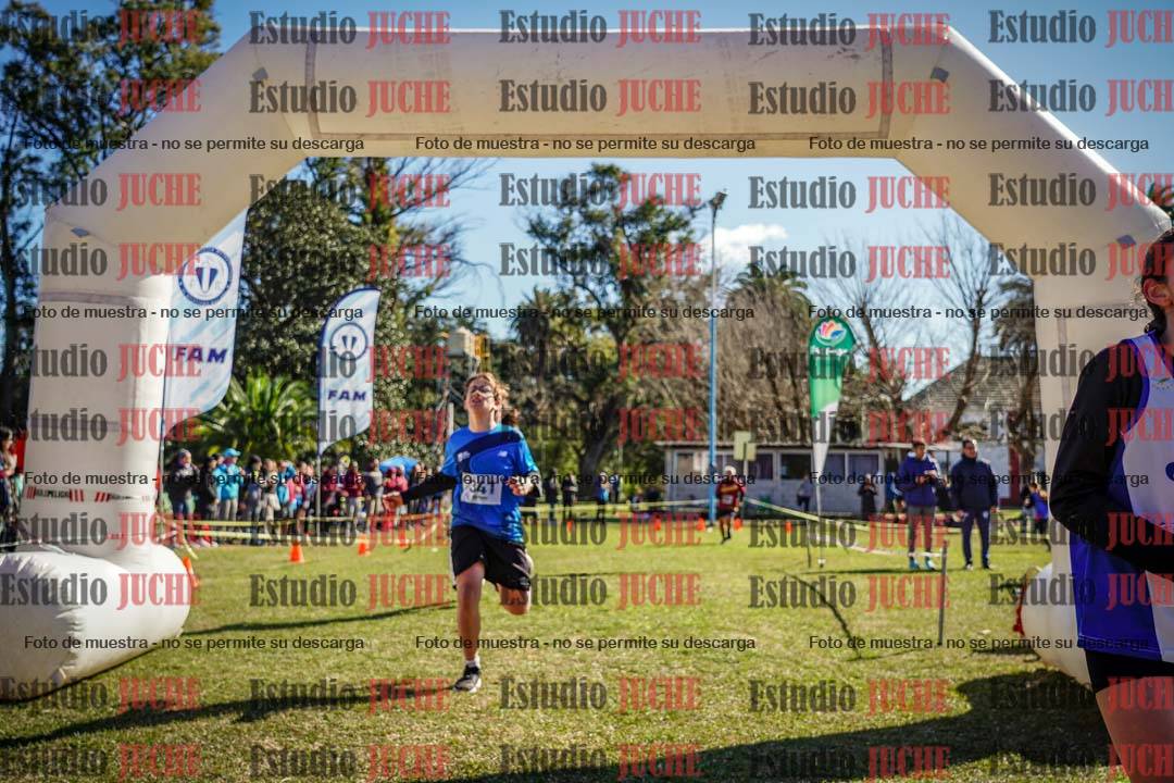 Fotos de la llegada del cross de 1500 m