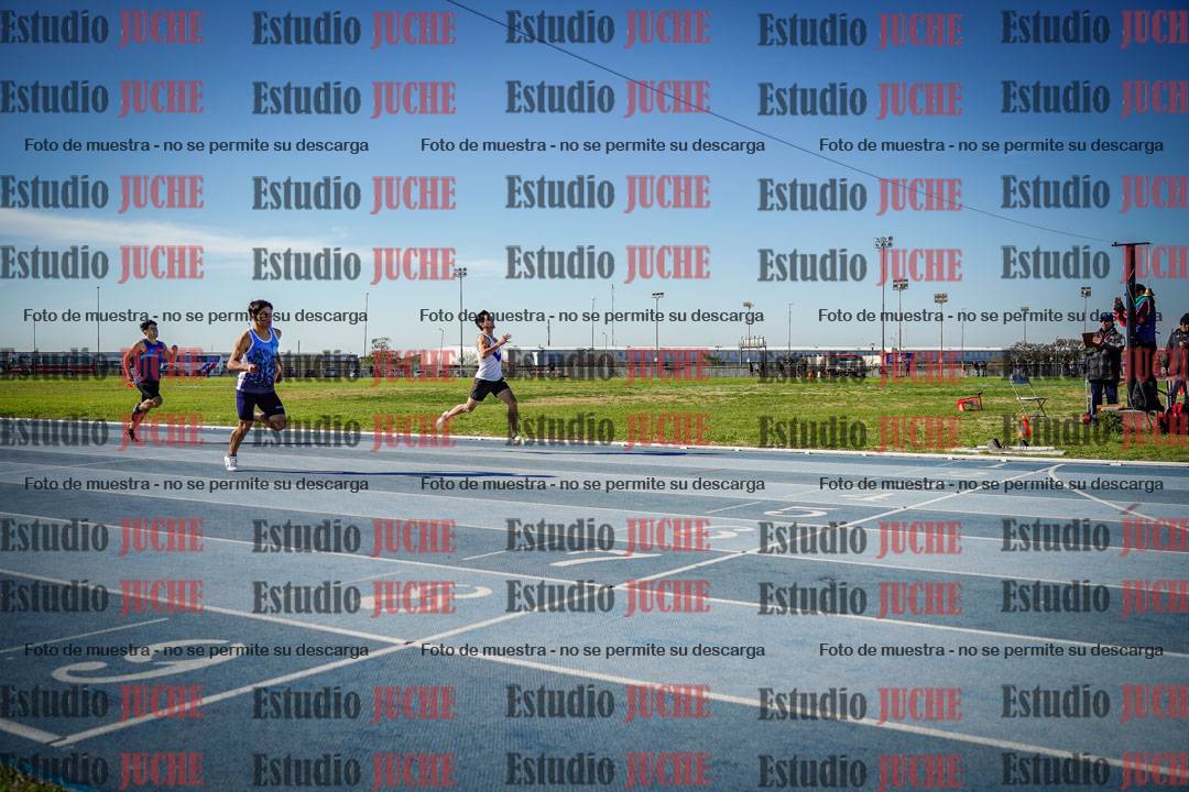 Fotos de los 400 m llanos de varones