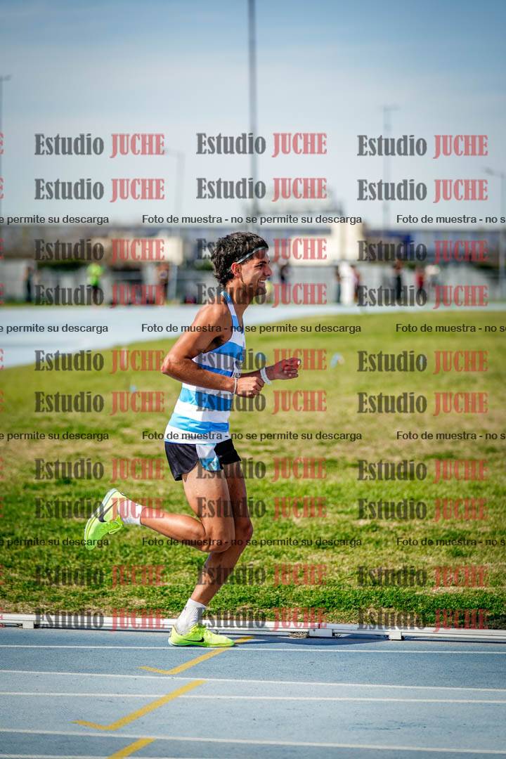 Fotos de los 3000 m llanos de varones