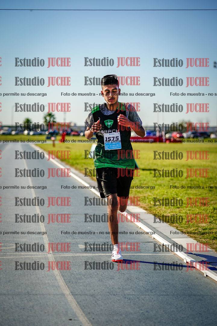 Fotos de los 2000 m llanos de varones