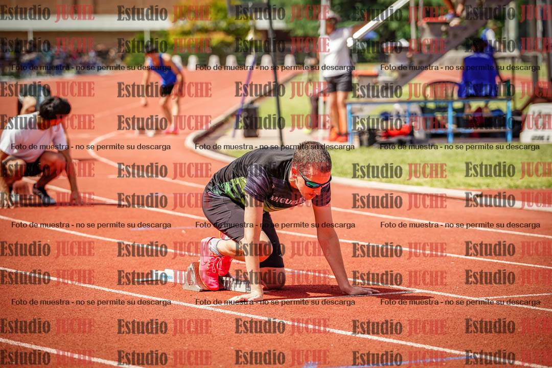 Fotos de los 400 m llanos de varones