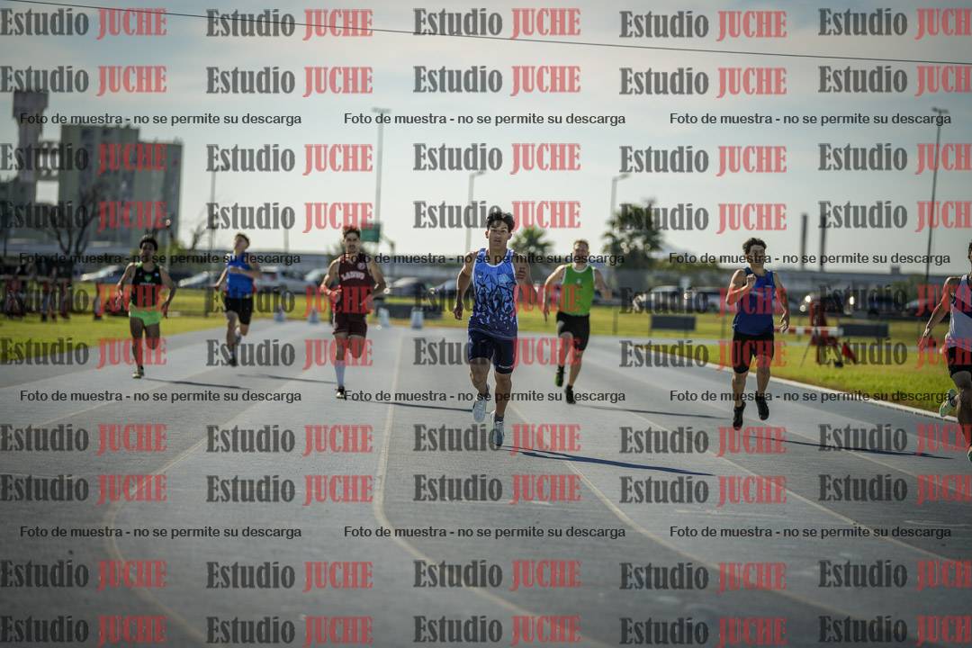 Fotos de los 400 m llanos de varones