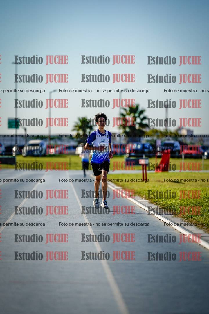 Fotos de los 2000 m llanos de varones