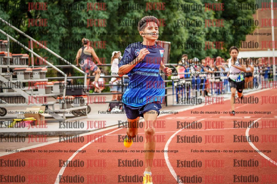 Fotos de los 80 m de varones