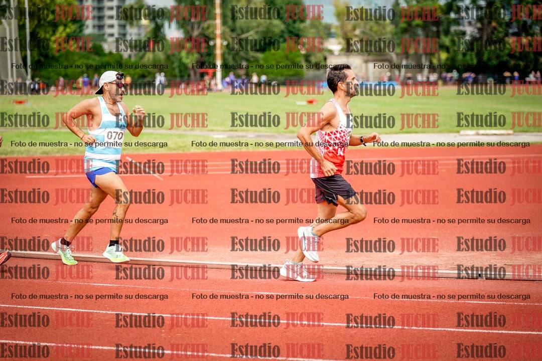 Fotos de los 3000 m llanos de varones