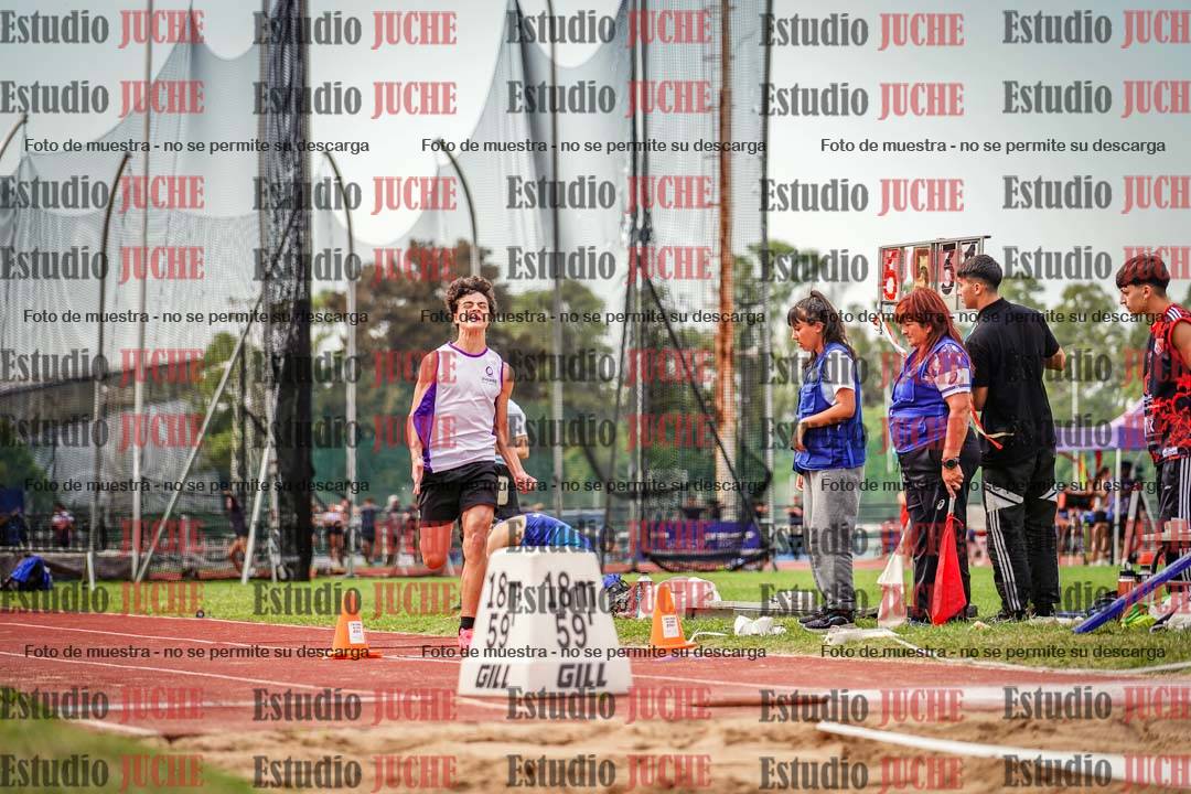 Fotos del salto triple de mujeres y varones